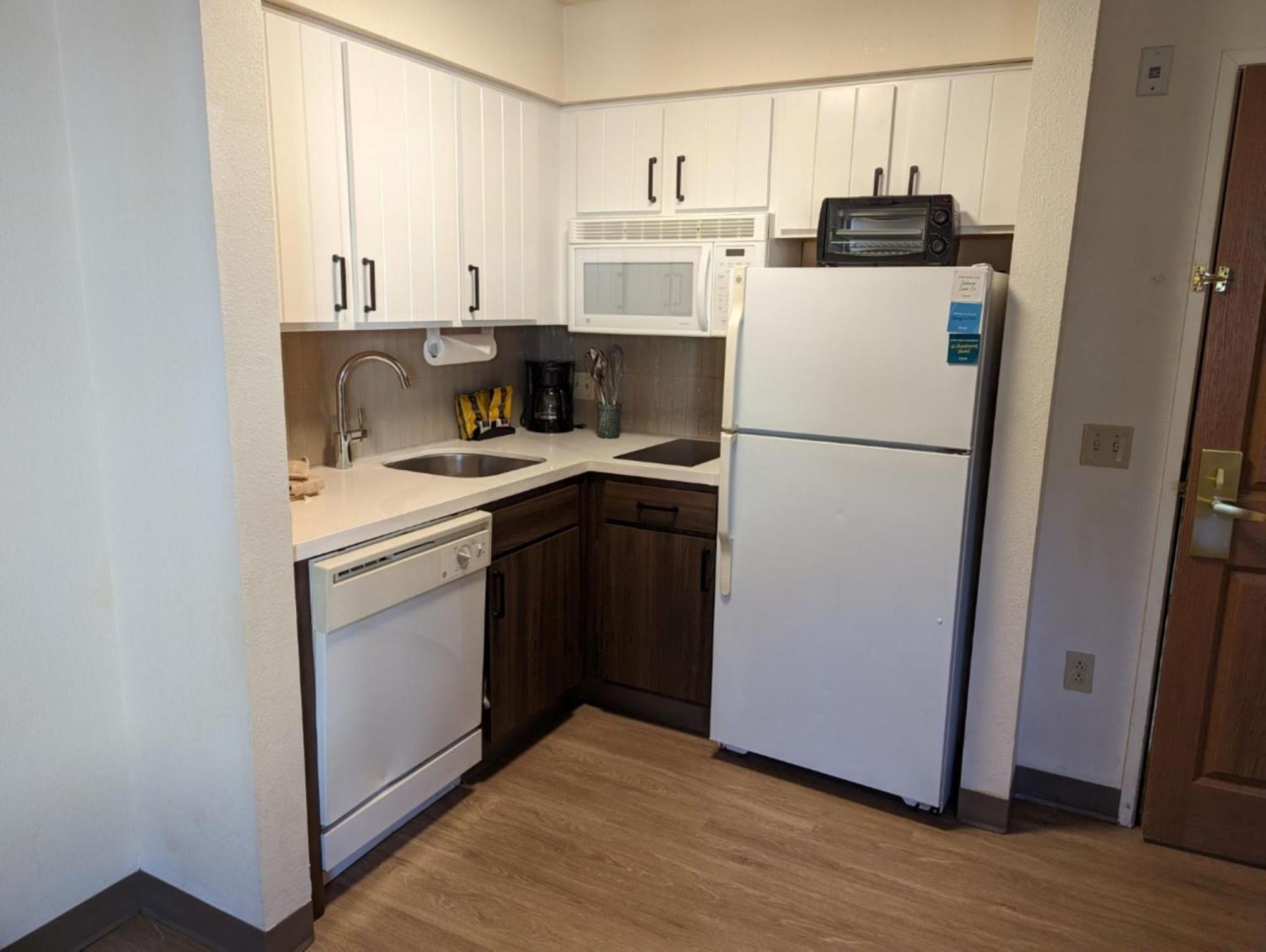 Staybridge Suites Allentown Airport Lehigh Valley By Ihg Eksteriør bilde