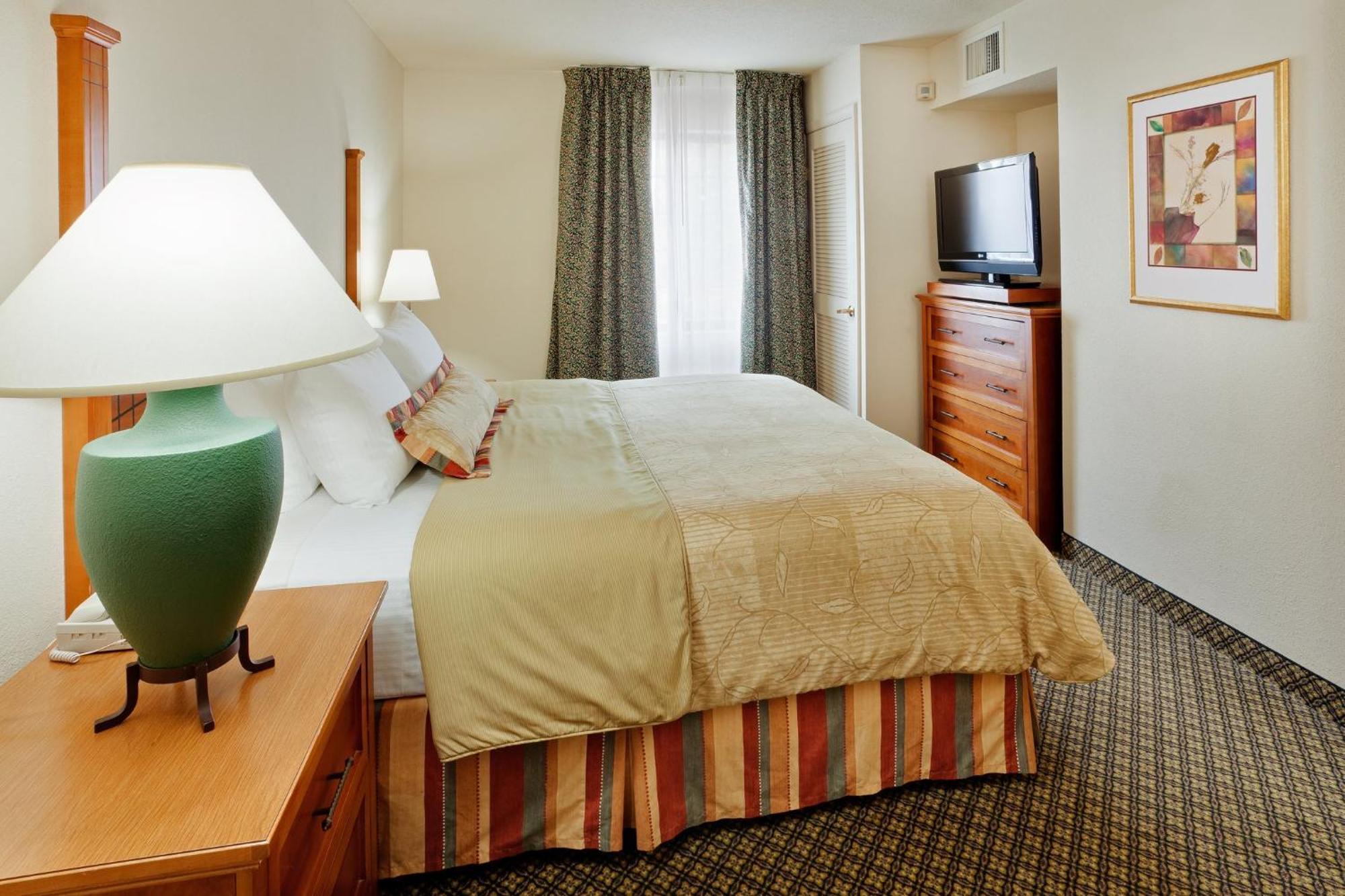 Staybridge Suites Allentown Airport Lehigh Valley By Ihg Eksteriør bilde