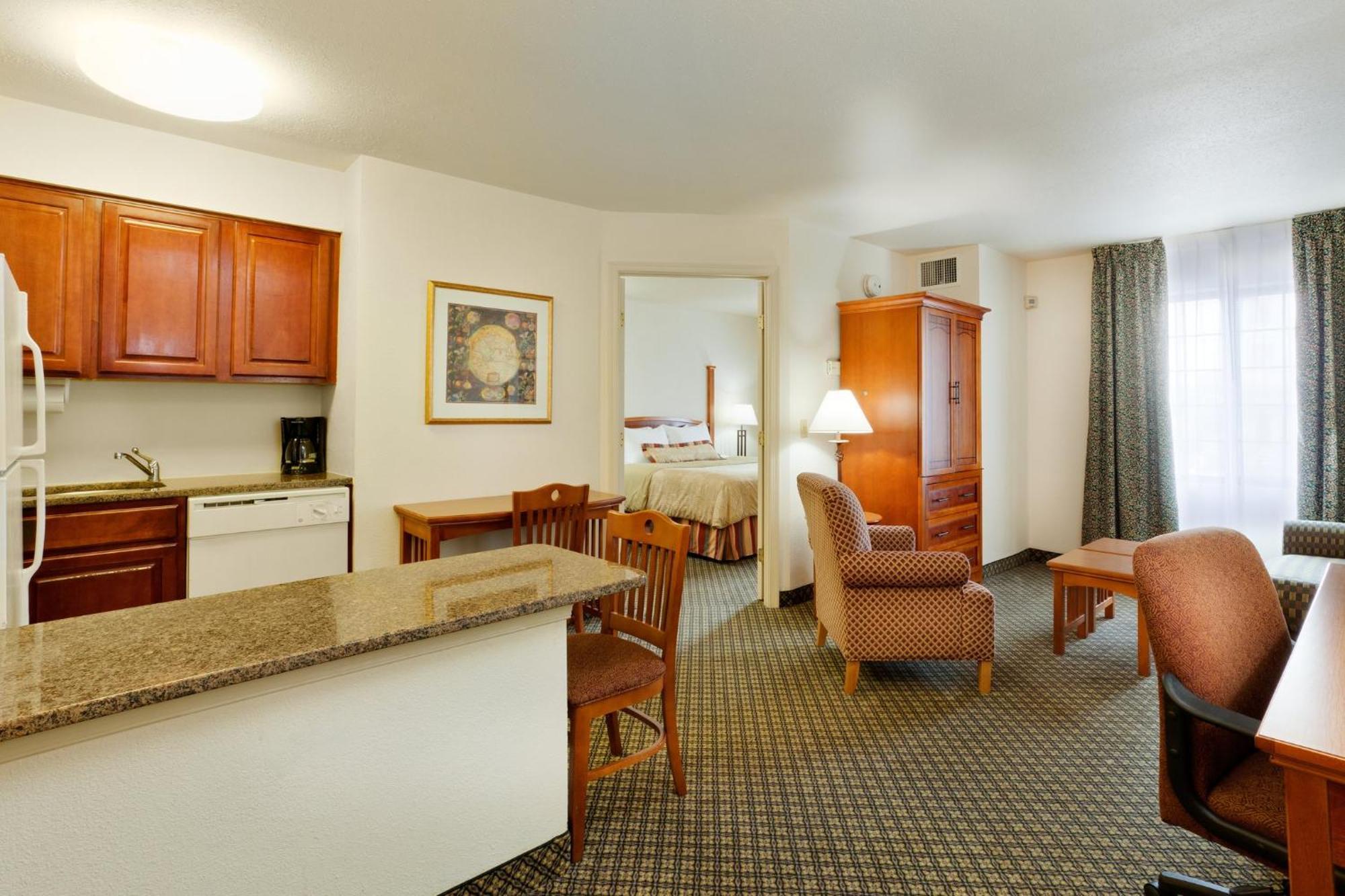 Staybridge Suites Allentown Airport Lehigh Valley By Ihg Eksteriør bilde