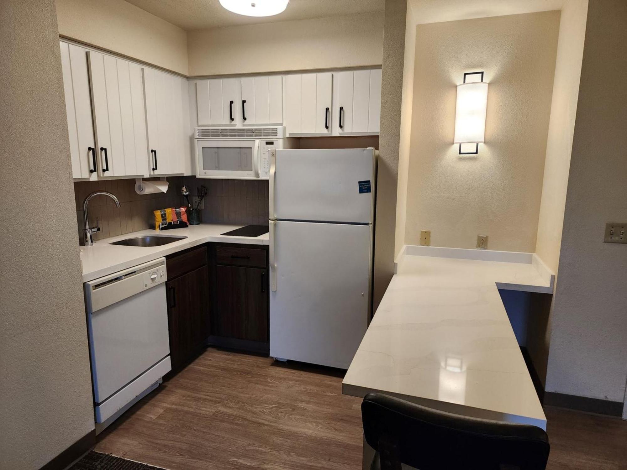 Staybridge Suites Allentown Airport Lehigh Valley By Ihg Eksteriør bilde